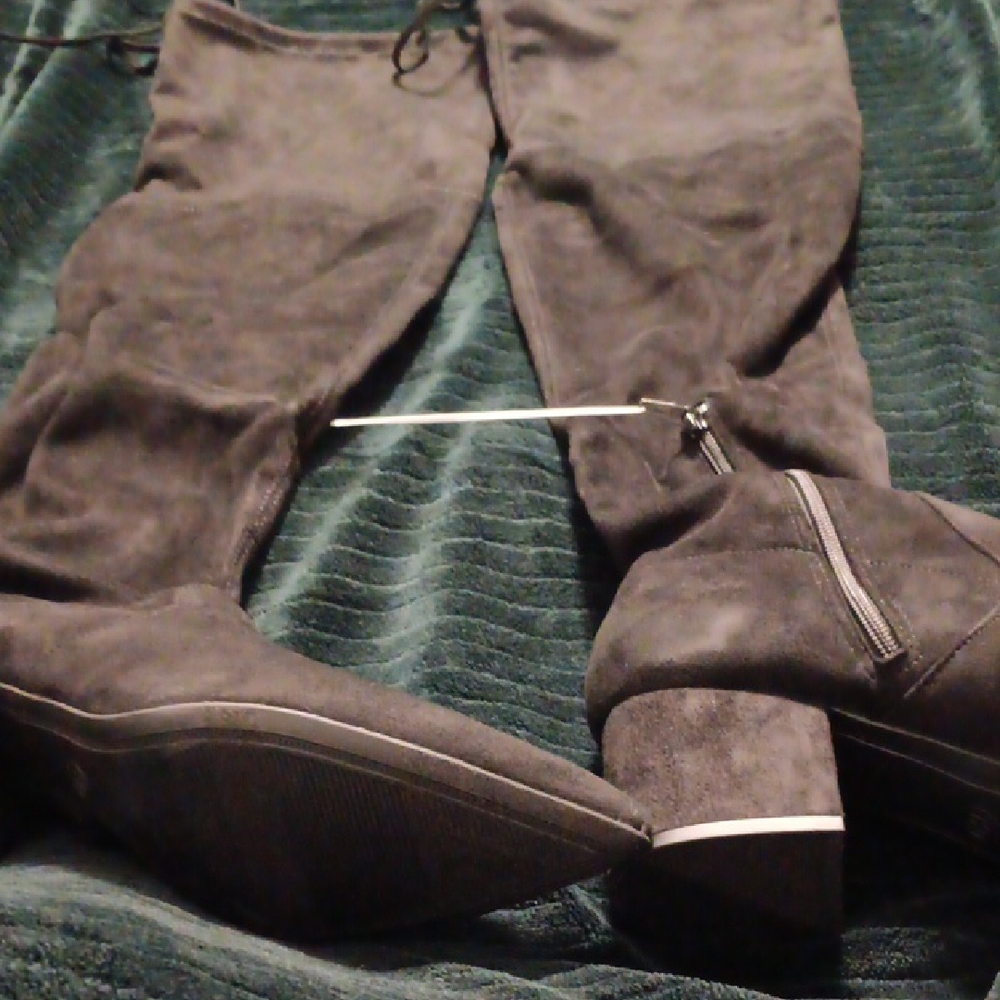 A New Day Over the Knee Boots - Cream - Picture 2 of 6